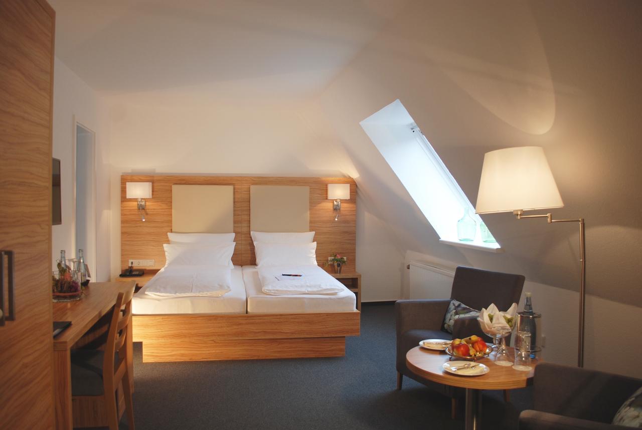 Alt Warburg Hotell Eksteriør bilde