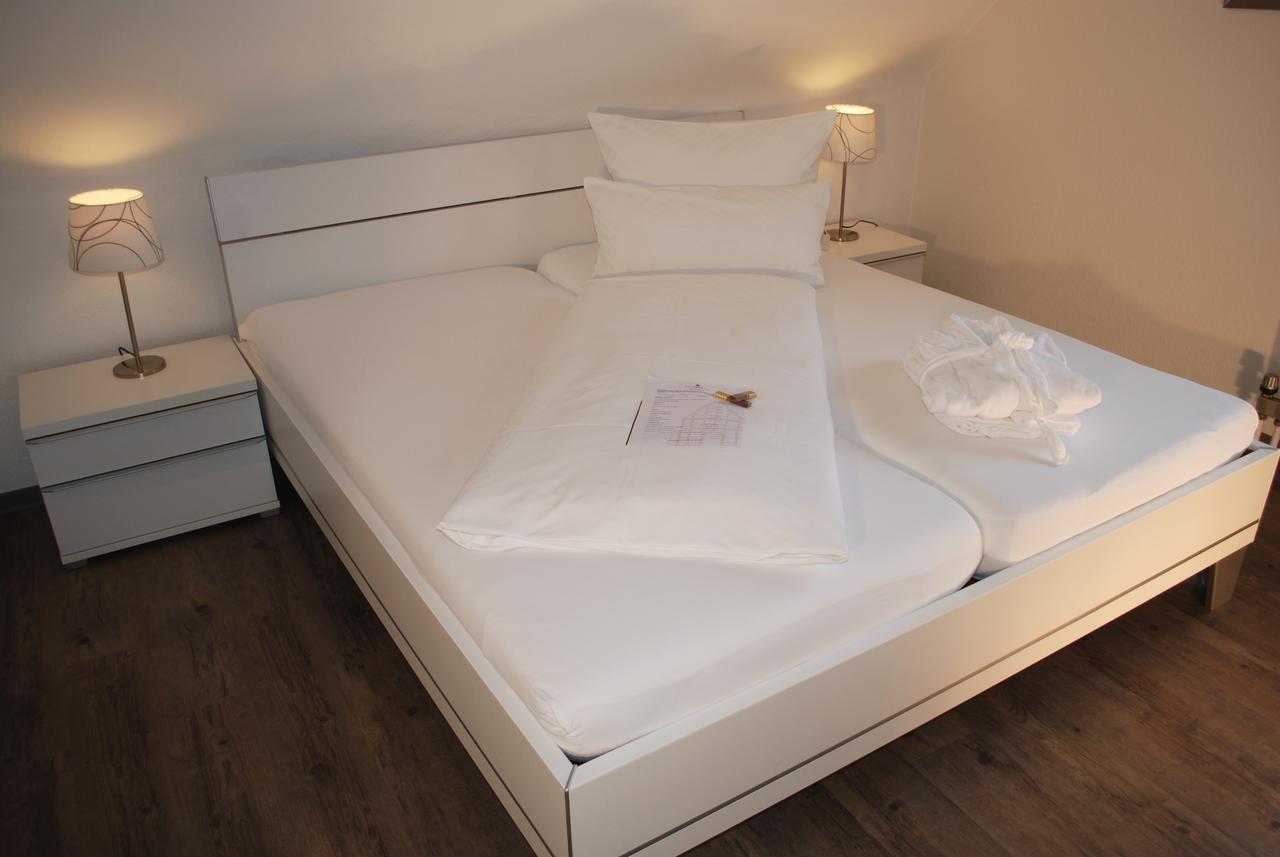 Alt Warburg Hotell Eksteriør bilde