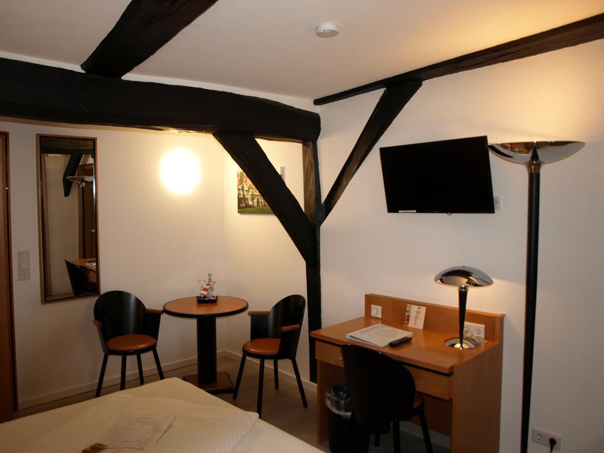 Alt Warburg Hotell Eksteriør bilde