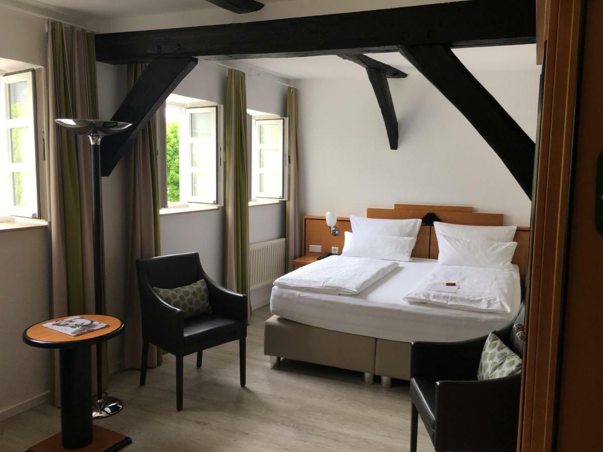 Alt Warburg Hotell Eksteriør bilde